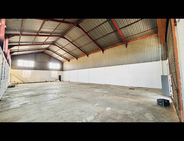 360M² WAREHOUSE TO LET IN ROODEPOORT CENTRAL